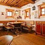 בקתה Lima Alpine - Troadkasten Lisa & Matthias